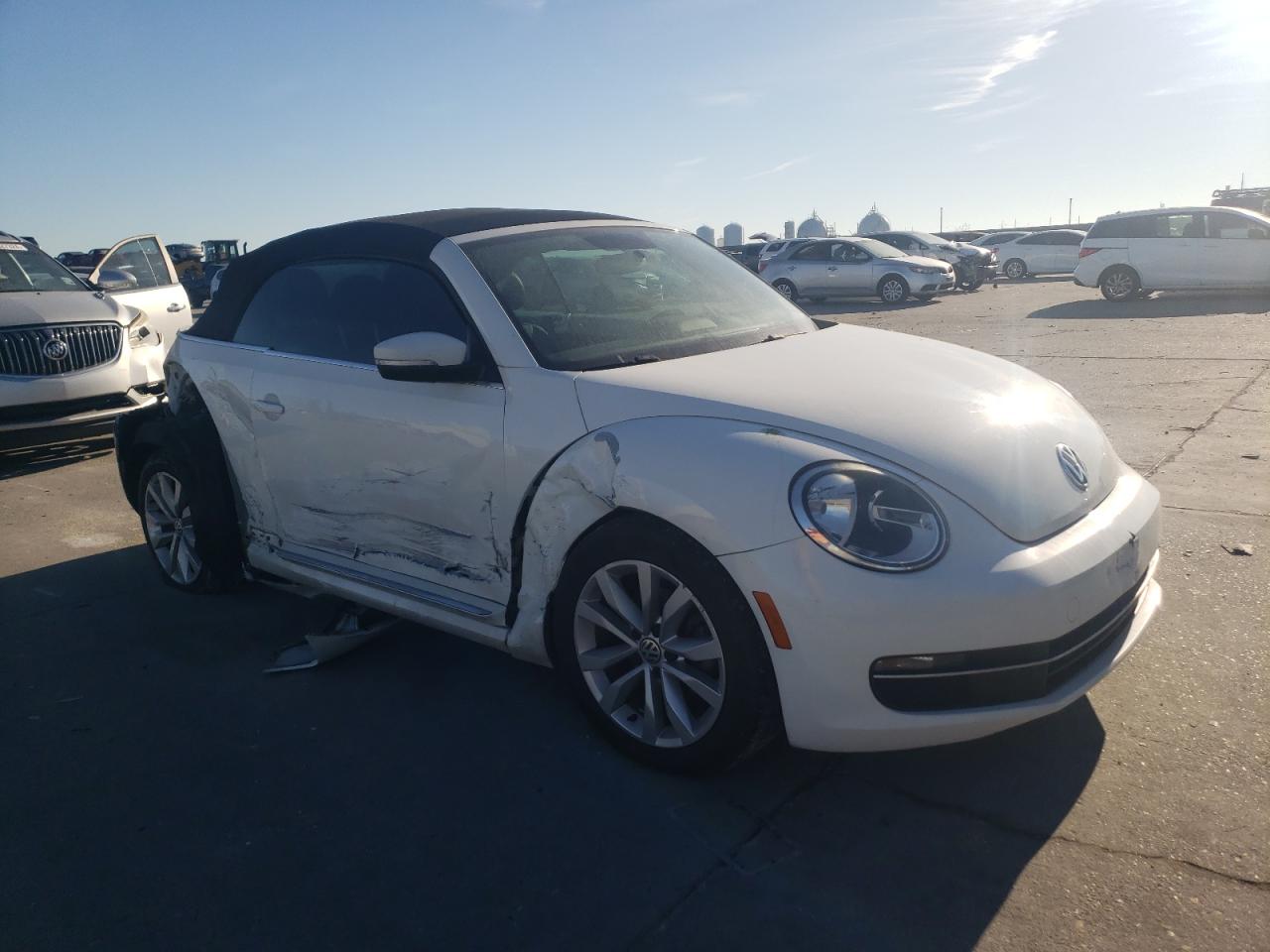 Lot #3027061769 2013 VOLKSWAGEN BEETLE