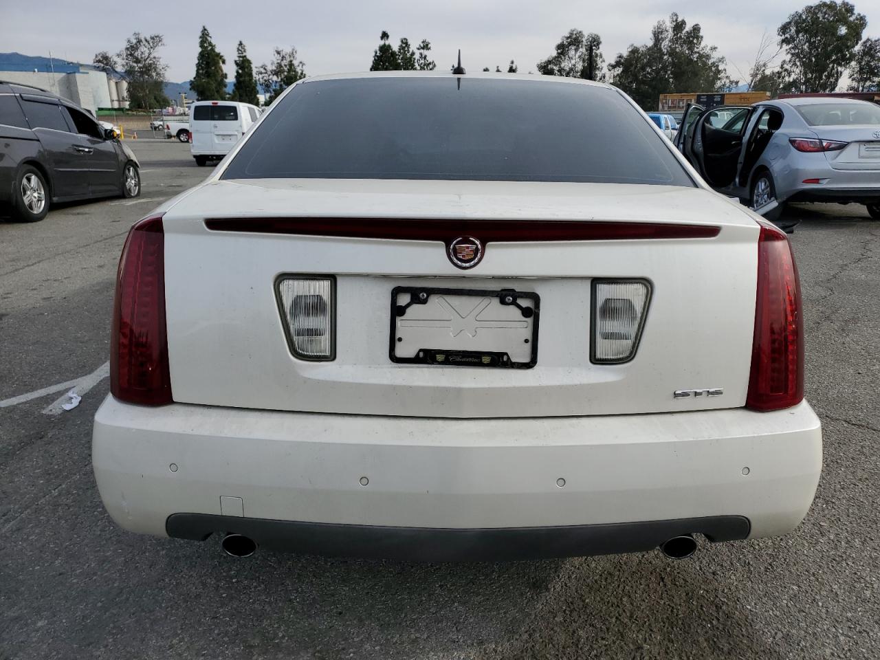 Lot #3033082027 2007 CADILLAC STS