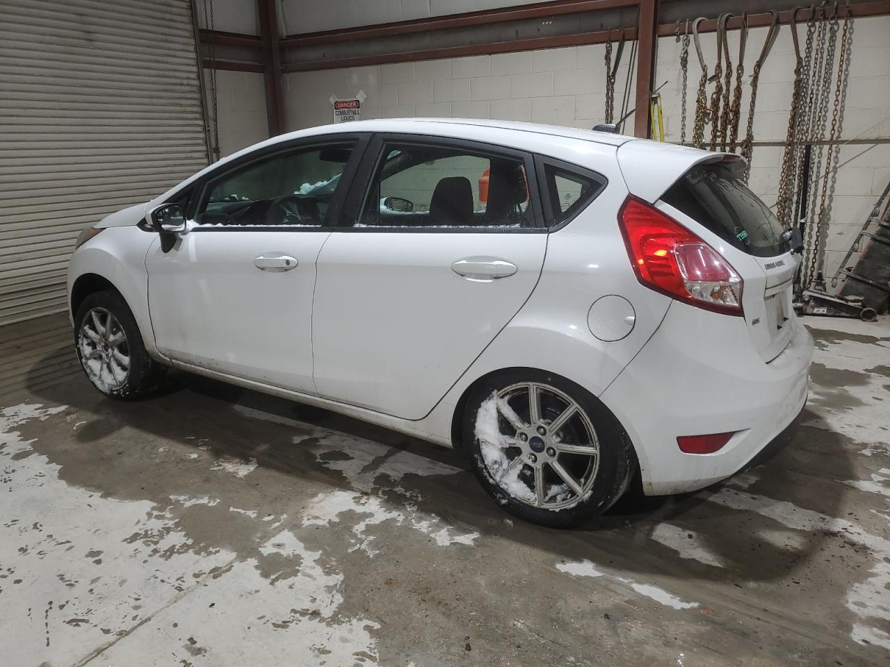 Lot #3034290118 2019 FORD FIESTA SE