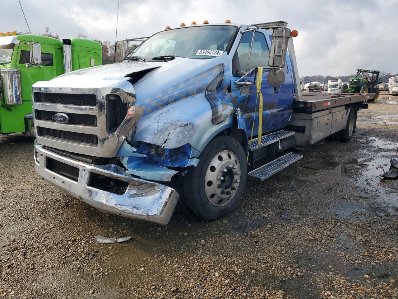 Lot #3028522921 2004 FORD F650 SUPER