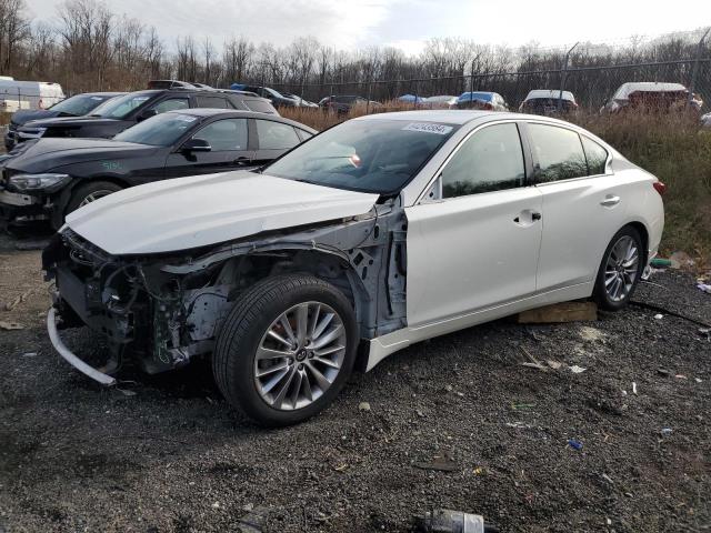 INFINITI Q50 LUXE