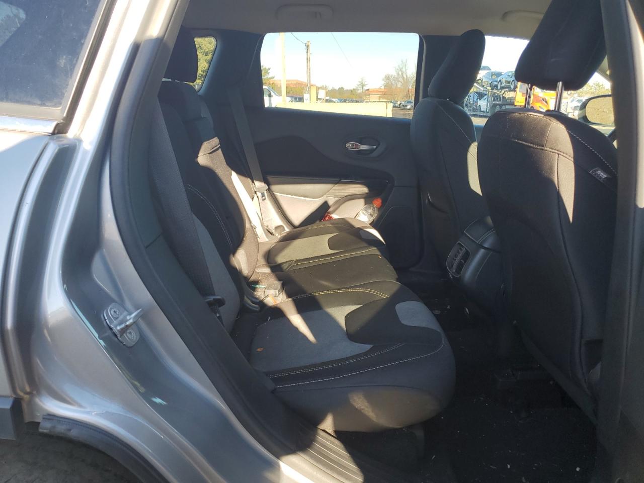 JEEP GRAND CHEROKEE LATITUDE