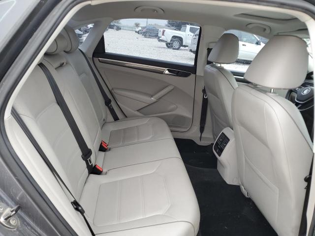 2017 VOLKSWAGEN PASSAT SE - 1VWBT7A34HC037934