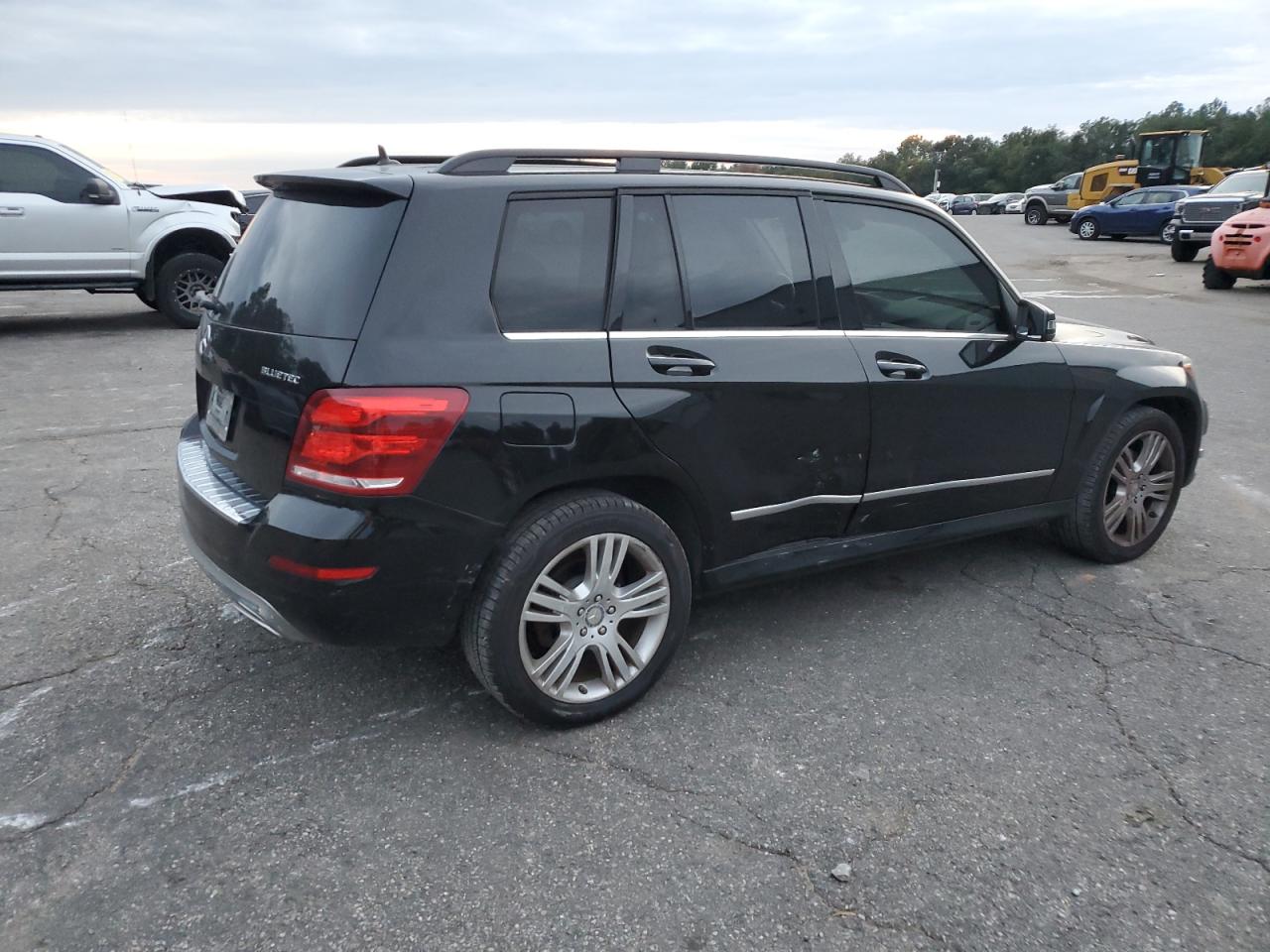 Lot #3025978951 2015 MERCEDES-BENZ GLK 250 BL