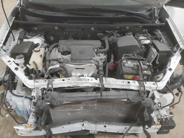 2018 TOYOTA RAV4 LE - JTMBFREV5JJ209004