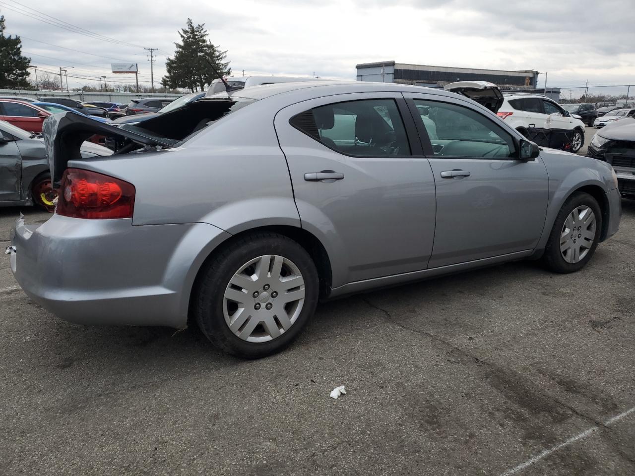 Lot #3041875502 2013 DODGE AVENGER SE