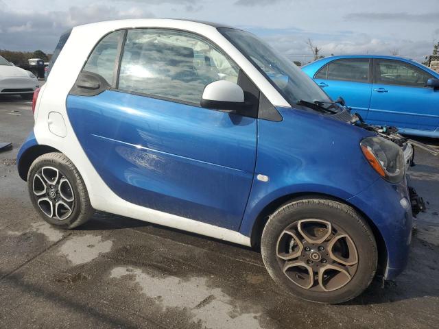 VIN WMEFJ5DA7GK055598 2016 SMART FORTWO no.4