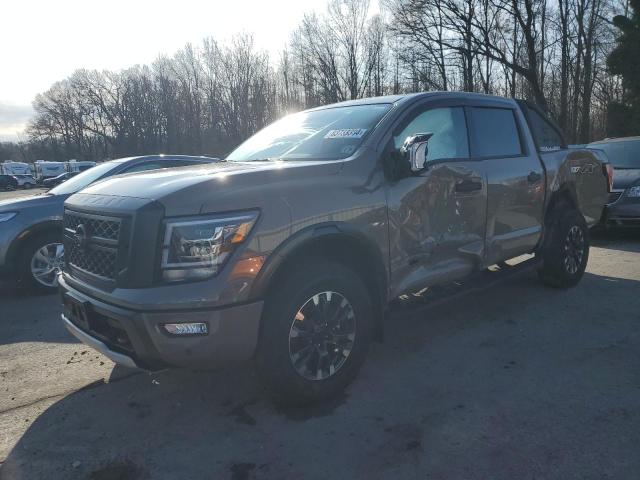 NISSAN TITAN PRO-4X