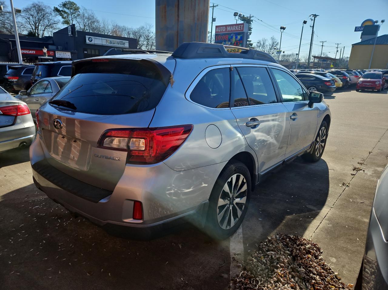 Lot #3033052004 2015 SUBARU OUTBACK 2.