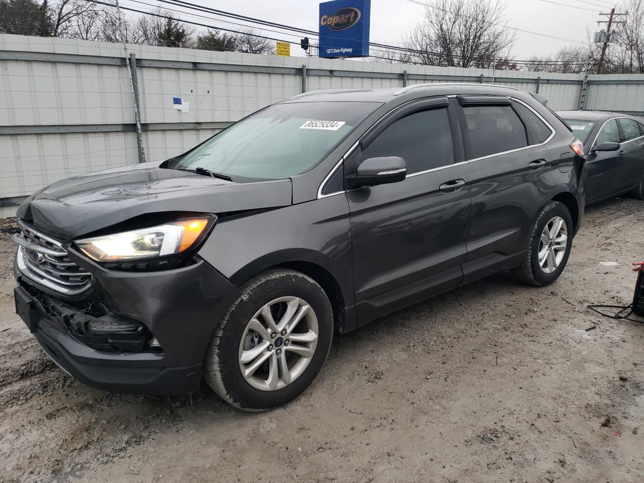  Salvage Ford Edge