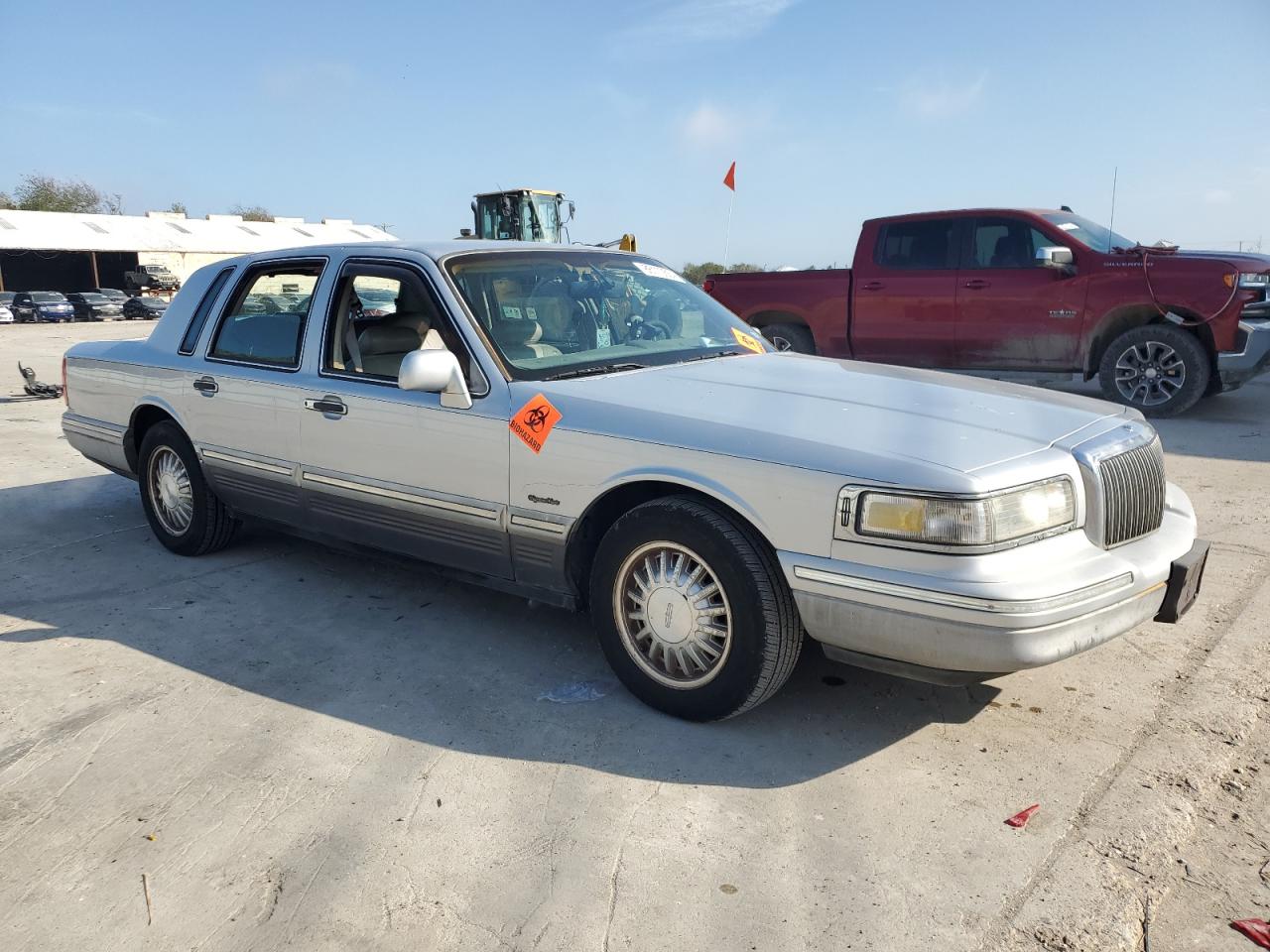 Lot #3033081988 1997 LINCOLN TOWN CAR S