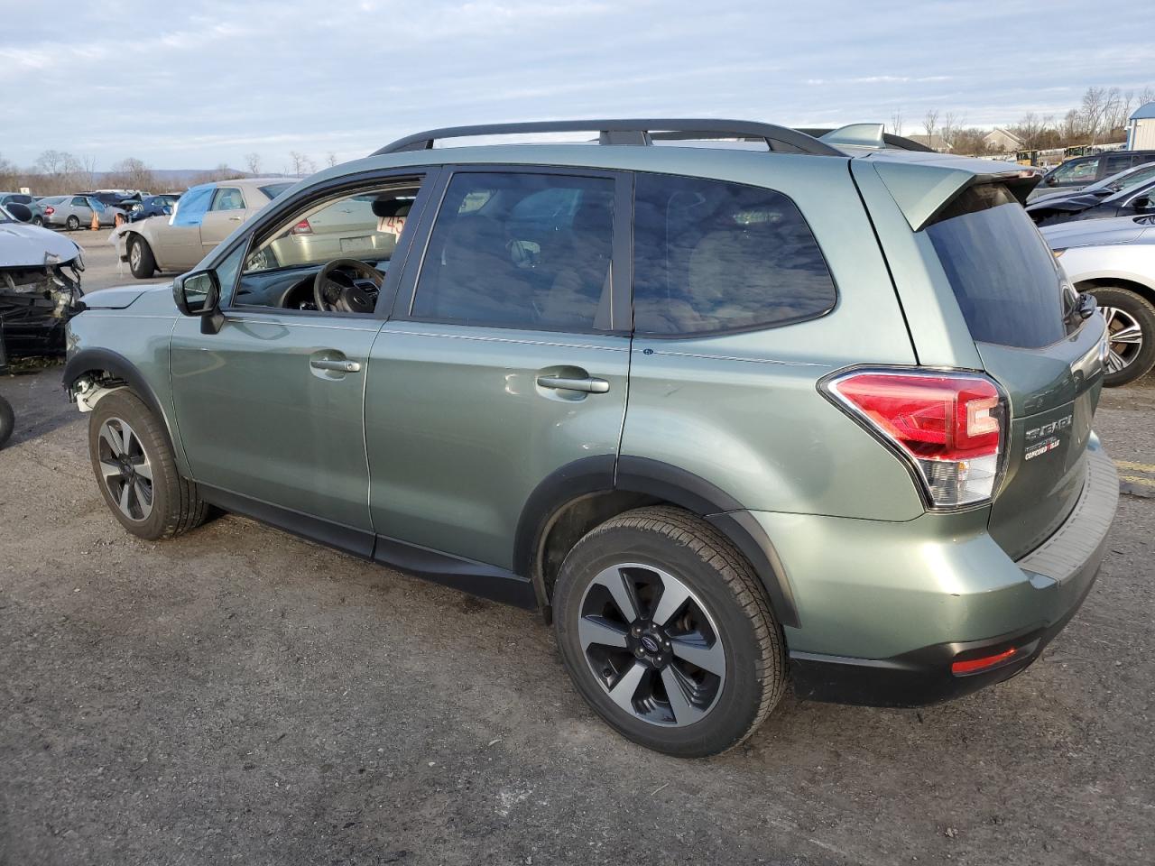 Lot #3030636124 2017 SUBARU FORESTER 2