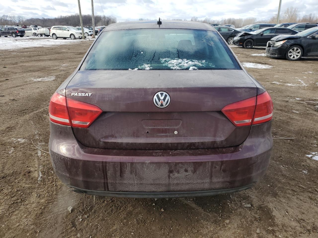 Lot #3030524522 2013 VOLKSWAGEN PASSAT S