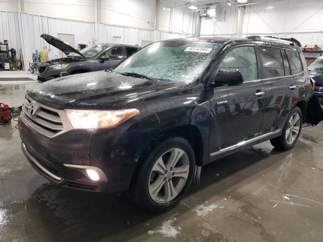 TOYOTA HIGHLANDER