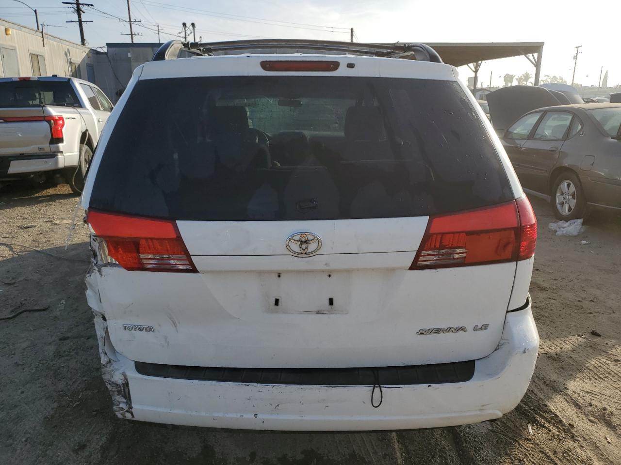 Lot #3032994001 2005 TOYOTA SIENNA CE