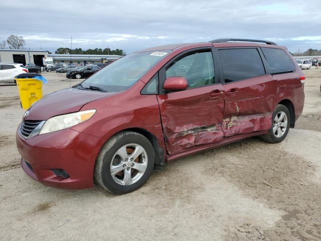 TOYOTA SIENNA LE