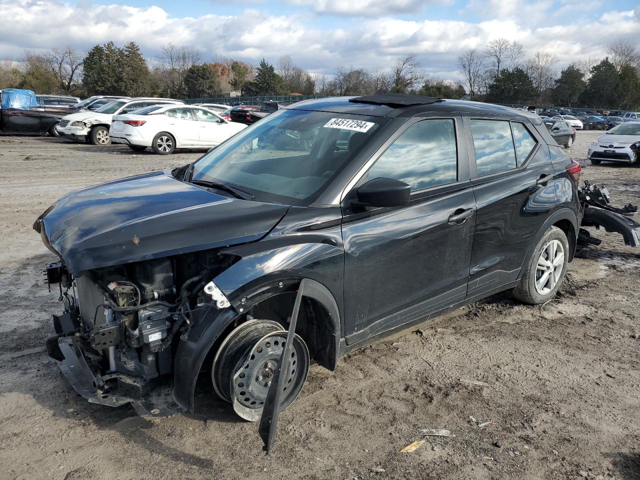  Salvage Nissan Kicks