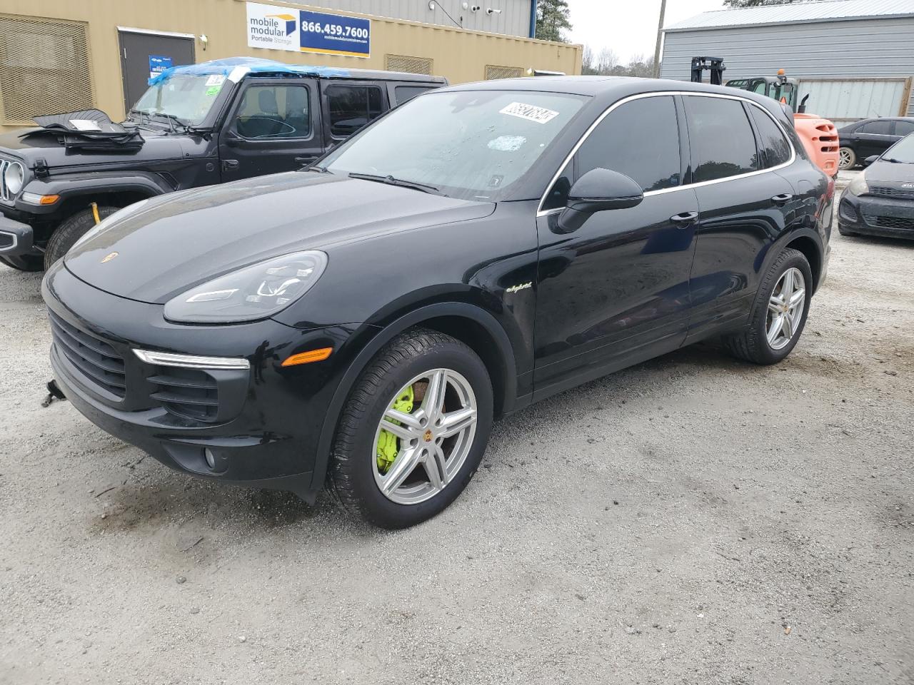  Salvage Porsche Cayenne