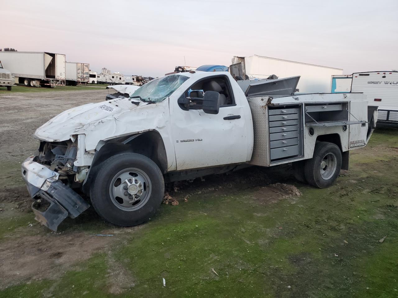 Lot #3033418086 2009 CHEVROLET 3500 HD