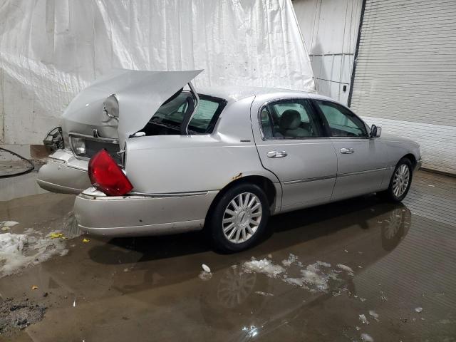 LINCOLN TOWN CAR E 2004 silver sedan 4d gas 1LNHM81W24Y665543 photo #4