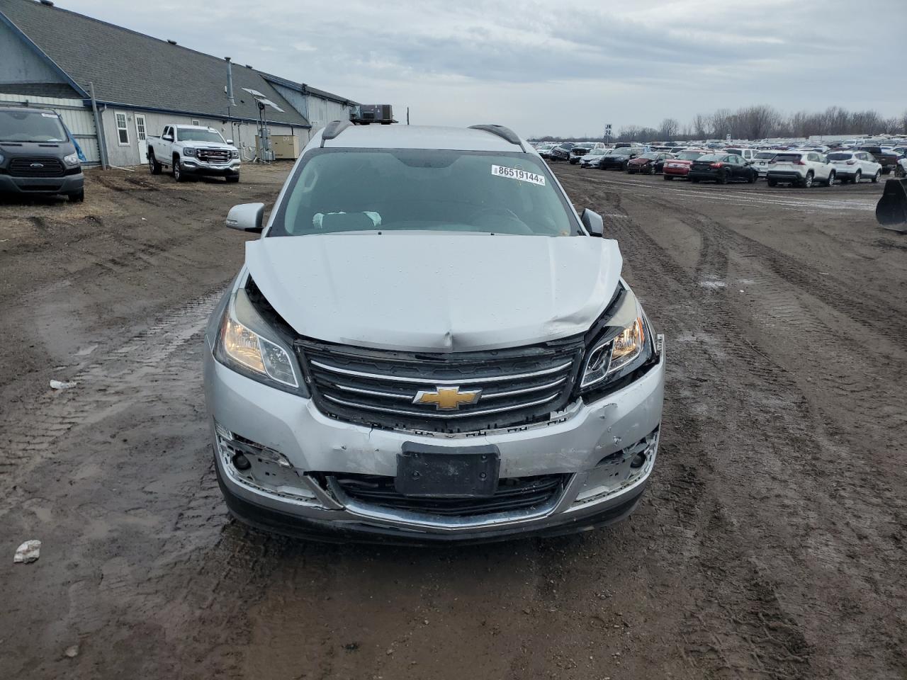 Lot #3310412015 2016 CHEVROLET TRAVERSE L