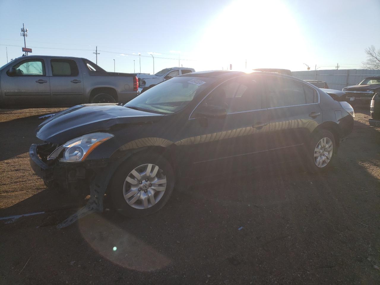  Salvage Nissan Altima