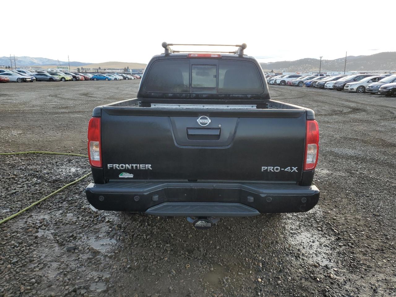 NISSAN FRONTIER S