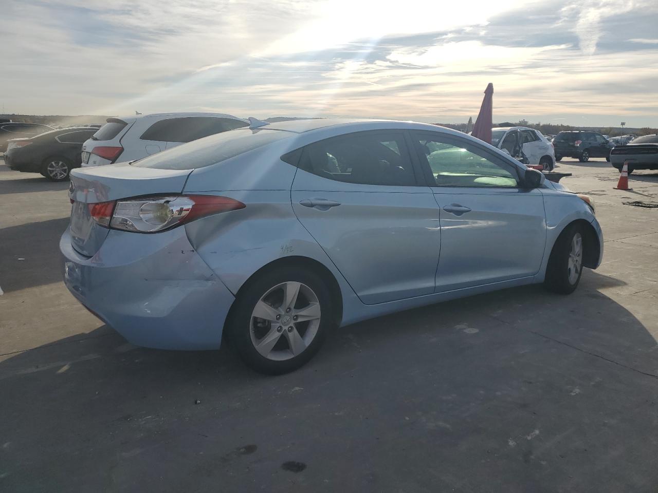 Lot #3027204308 2011 HYUNDAI ELANTRA GL