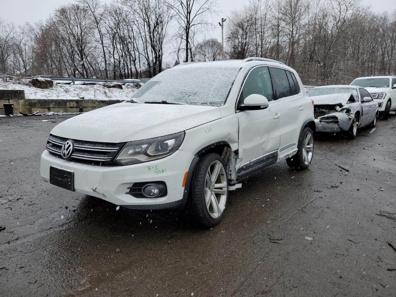 Lot #3034281071 2015 VOLKSWAGEN TIGUAN S