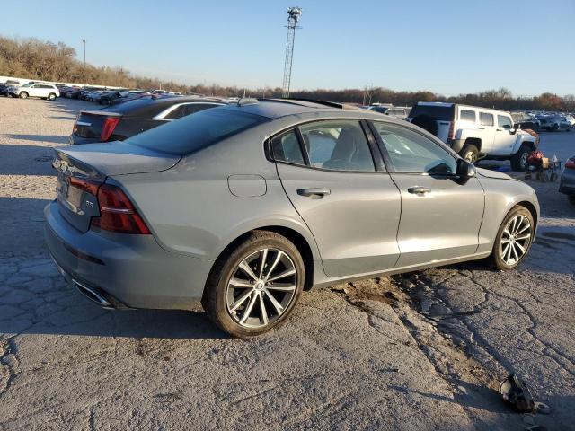 Vin: 7jrl12fz5ng154635, lot: 82207144, volvo s60 b5 mom b5 momentum 20223