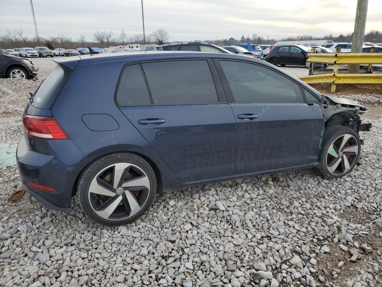 Lot #3030696130 2018 VOLKSWAGEN GTI S/SE