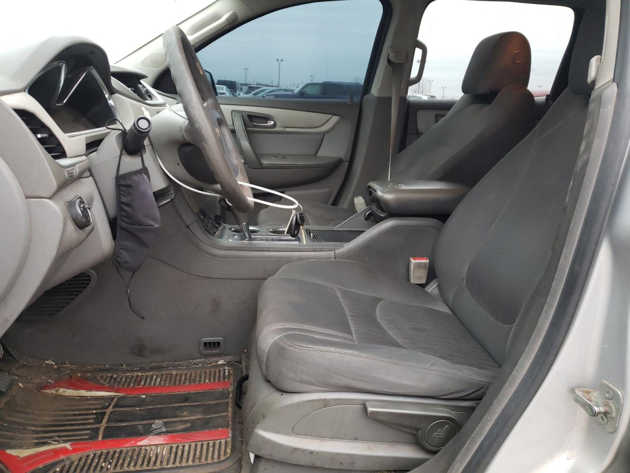 CHEVROLET TRAVERSE LS