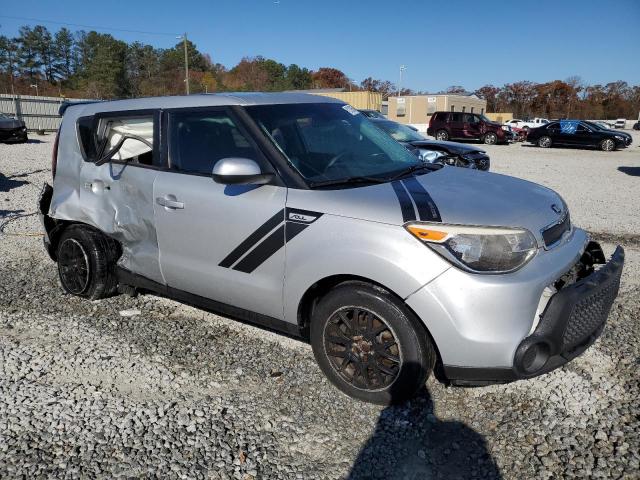 VIN KNDJN2A23G7825226 2016 KIA SOUL no.4