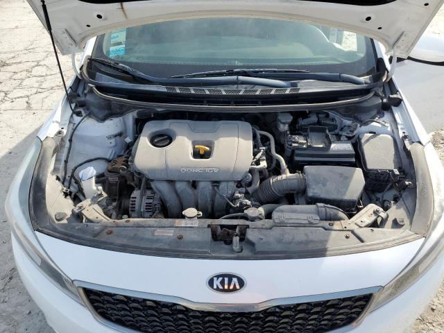 VIN 3KPFL4A79JE206110 2018 KIA FORTE no.11