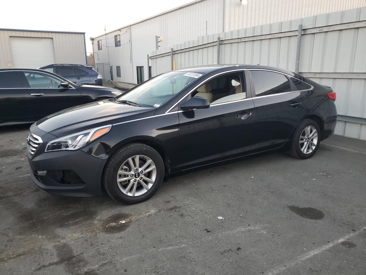 Lot #3028246823 2017 HYUNDAI SONATA SE