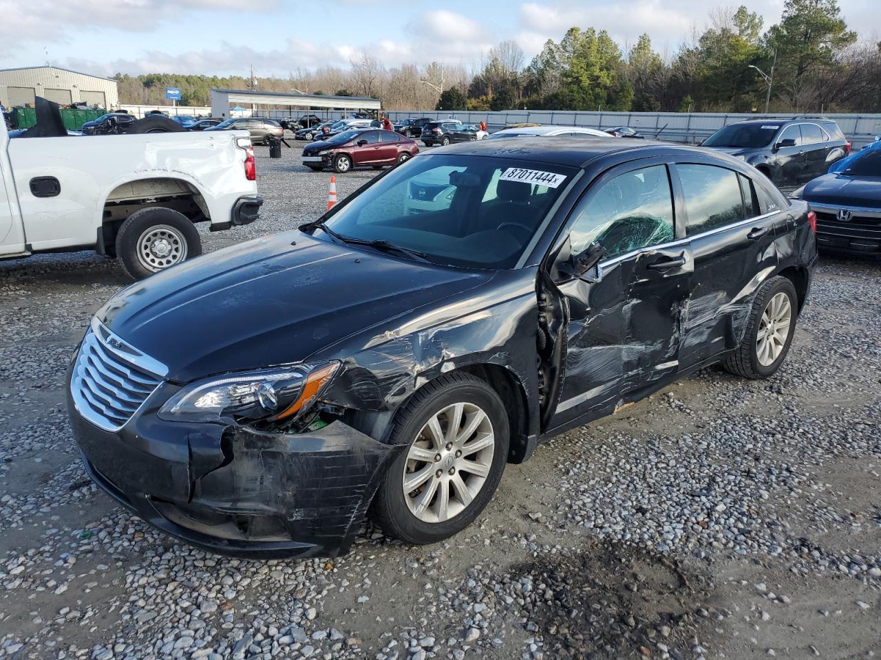  Salvage Chrysler 200