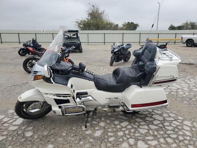 HONDA GL1500 SE1 1995 white  gas 1HFSC2237SA700670 photo #4