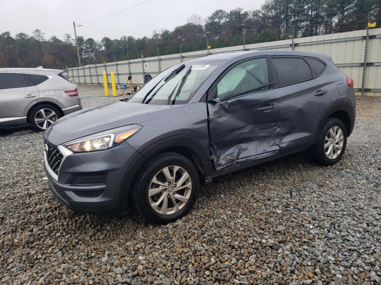  Salvage Hyundai TUCSON