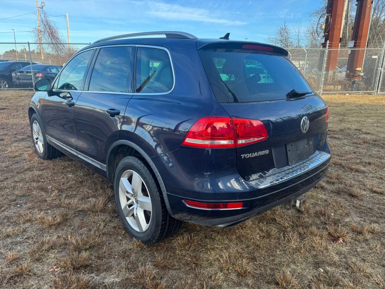 Lot #3042007184 2012 VOLKSWAGEN TOUAREG V6