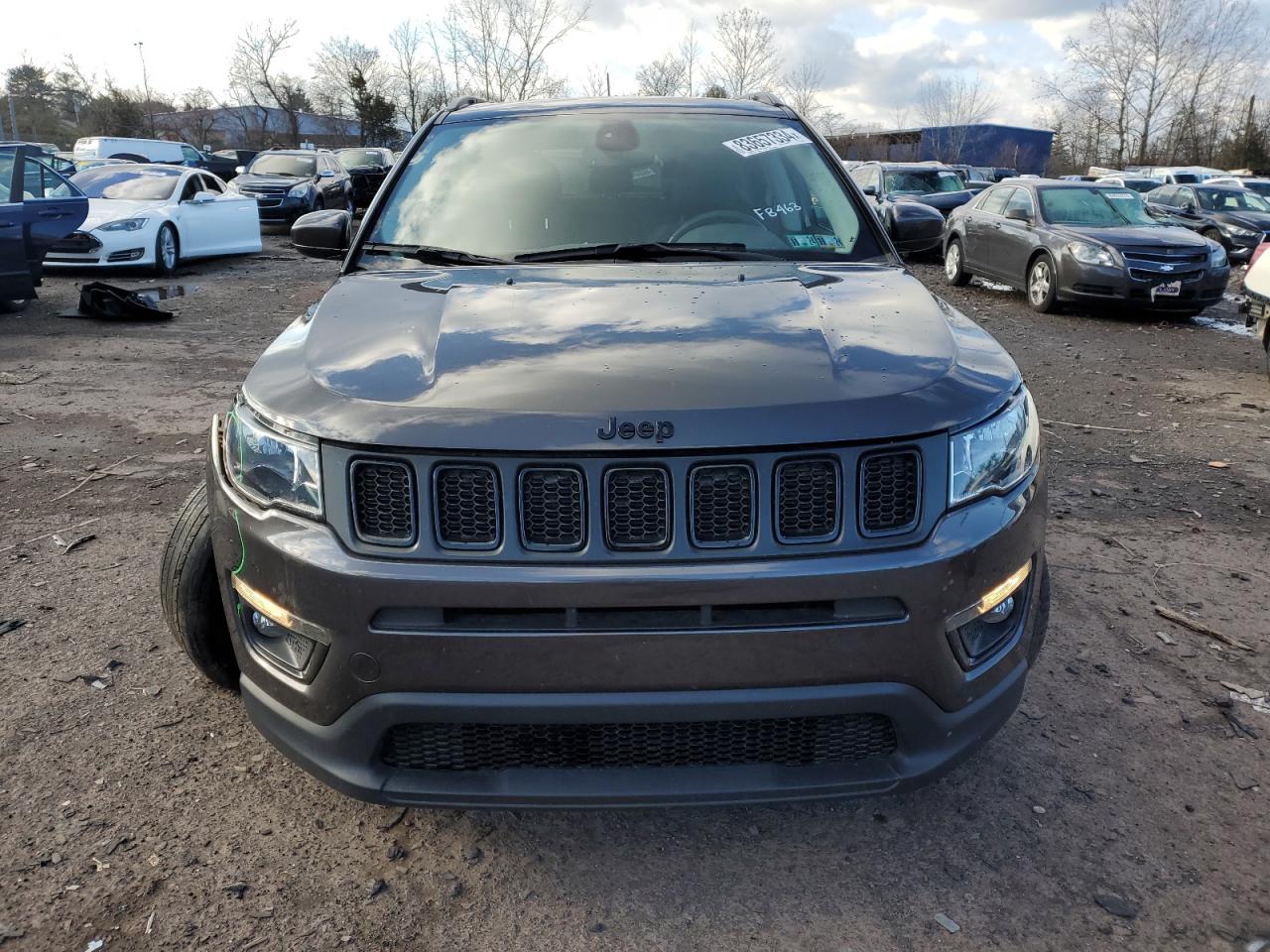 Lot #3028618934 2020 JEEP COMPASS LA