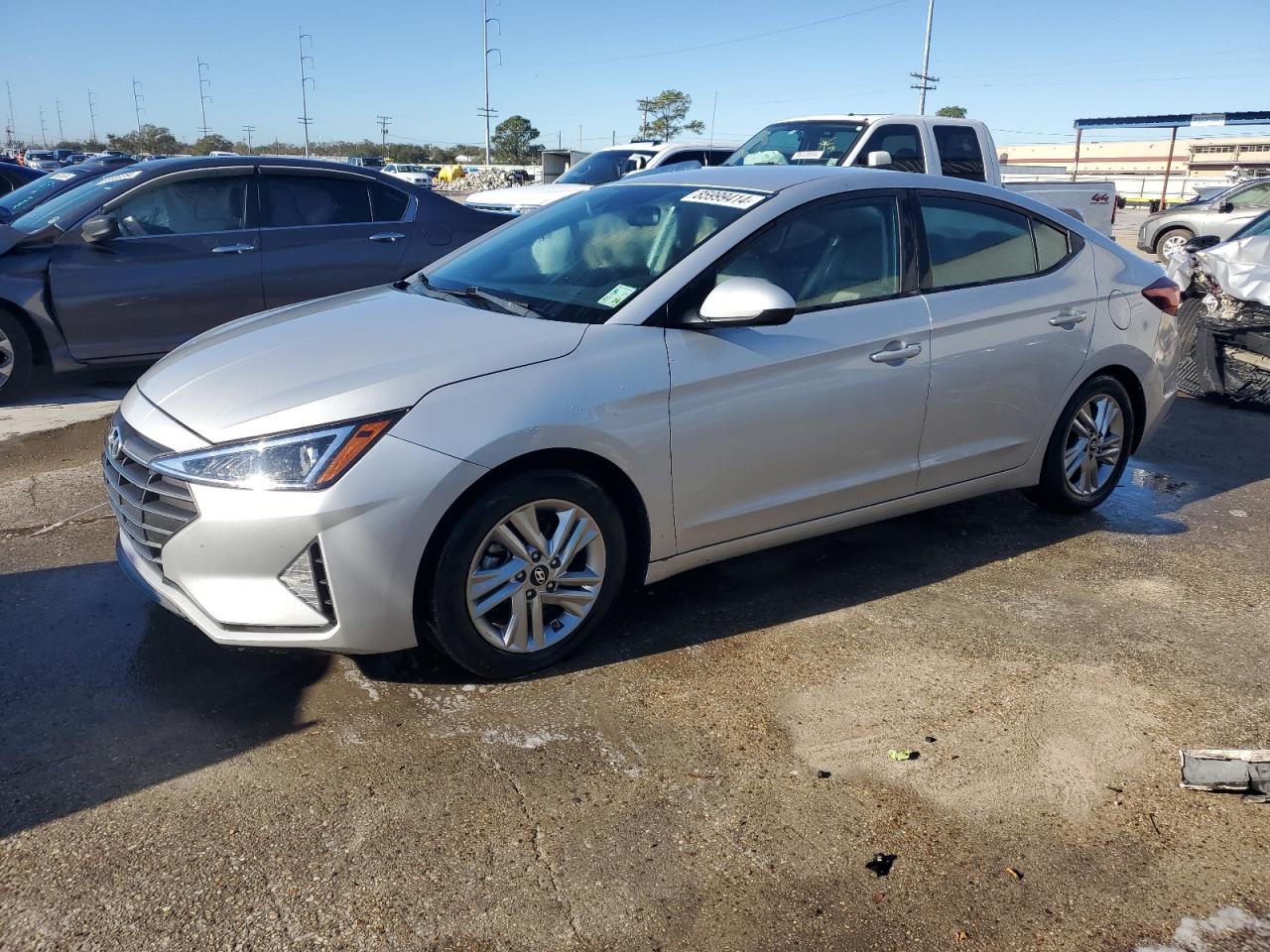  Salvage Hyundai ELANTRA