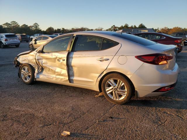 2019 HYUNDAI ELANTRA SE - KMHD84LF3KU879907