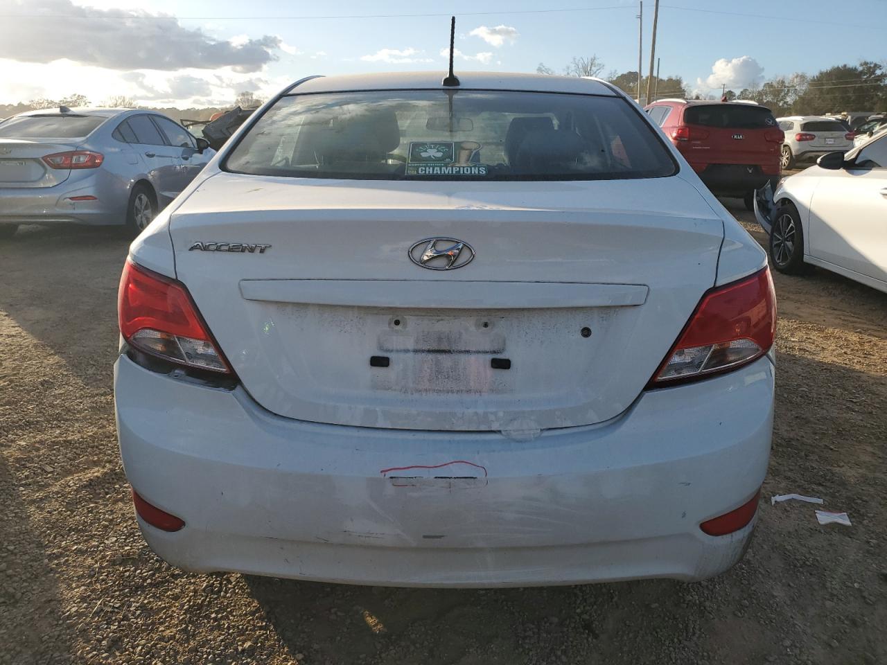 HYUNDAI ACCENT SE