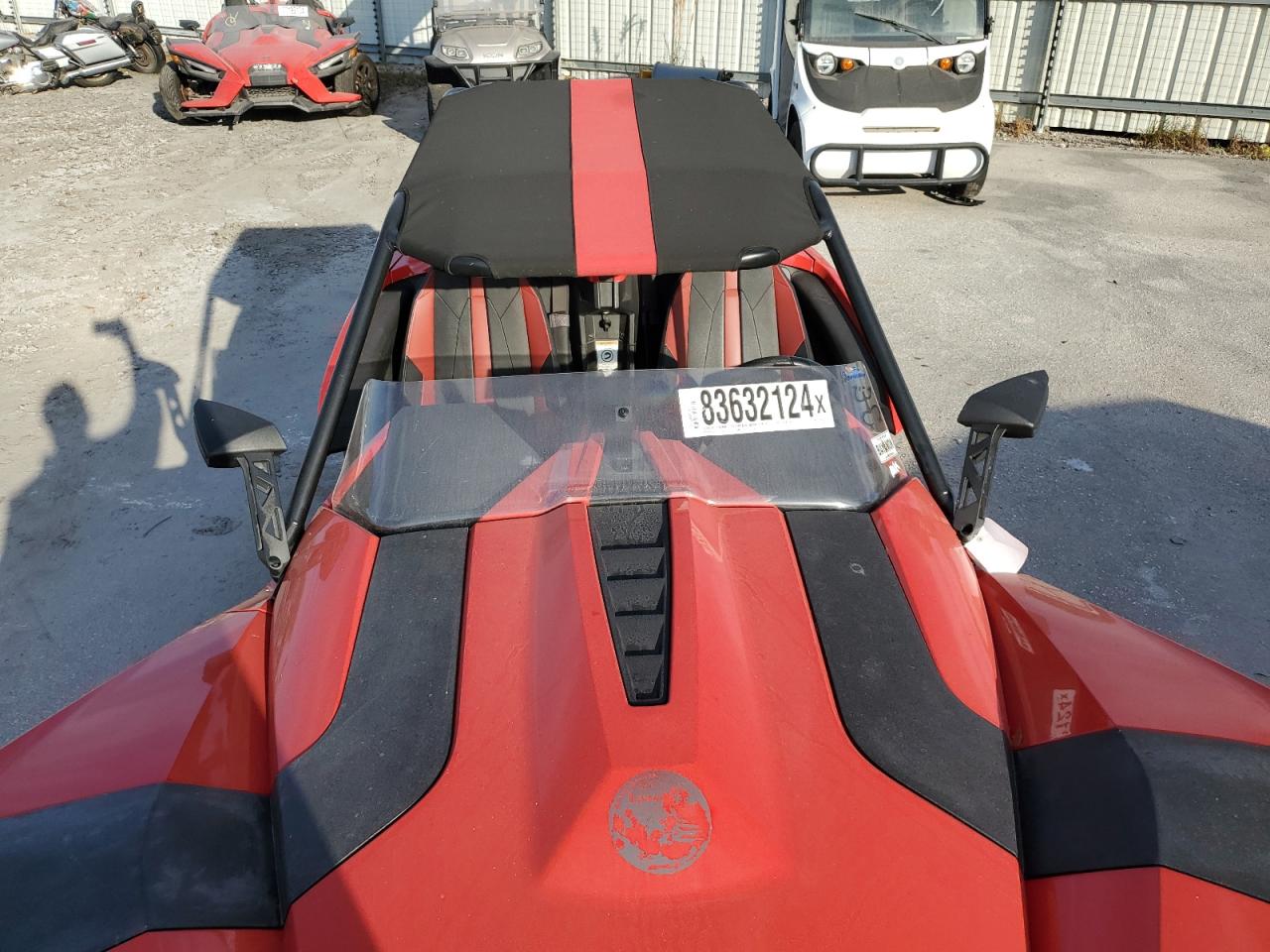 Lot #3029603133 2016 POLARIS SLINGSHOT