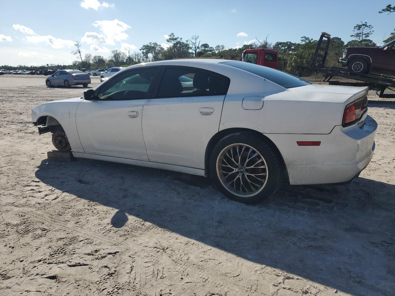 Lot #3045850674 2014 DODGE CHARGER SE