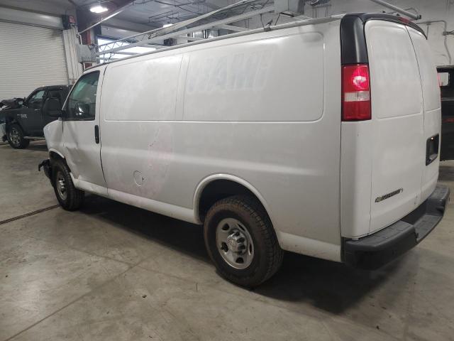 VIN 1GCZGGFP1J1209470 2018 CHEVROLET EXPRESS no.2