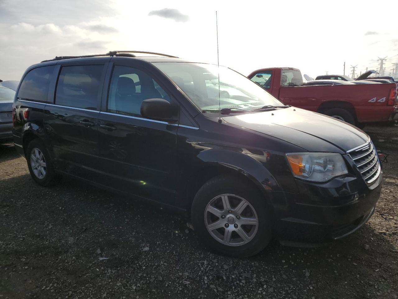 Lot #3029363716 2010 CHRYSLER TOWN & COU