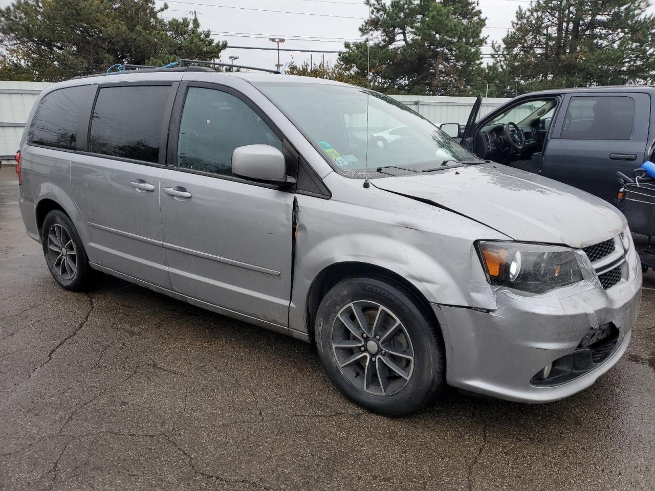 Lot #3030527501 2016 DODGE GRAND CARA