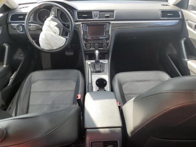 2017 VOLKSWAGEN PASSAT SE - 1VWGT7A34HC025837