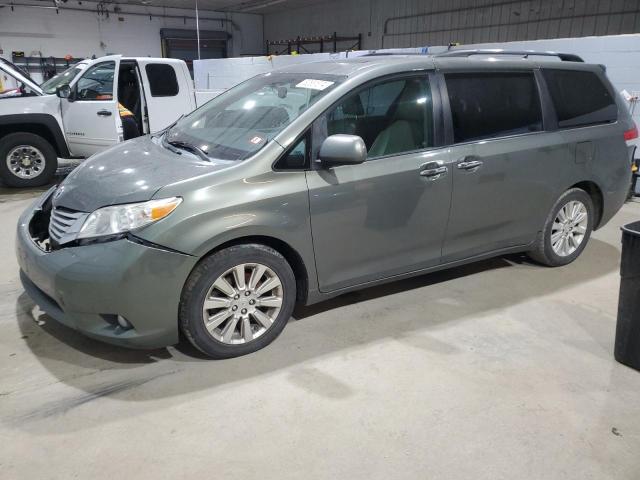 TOYOTA SIENNA XLE